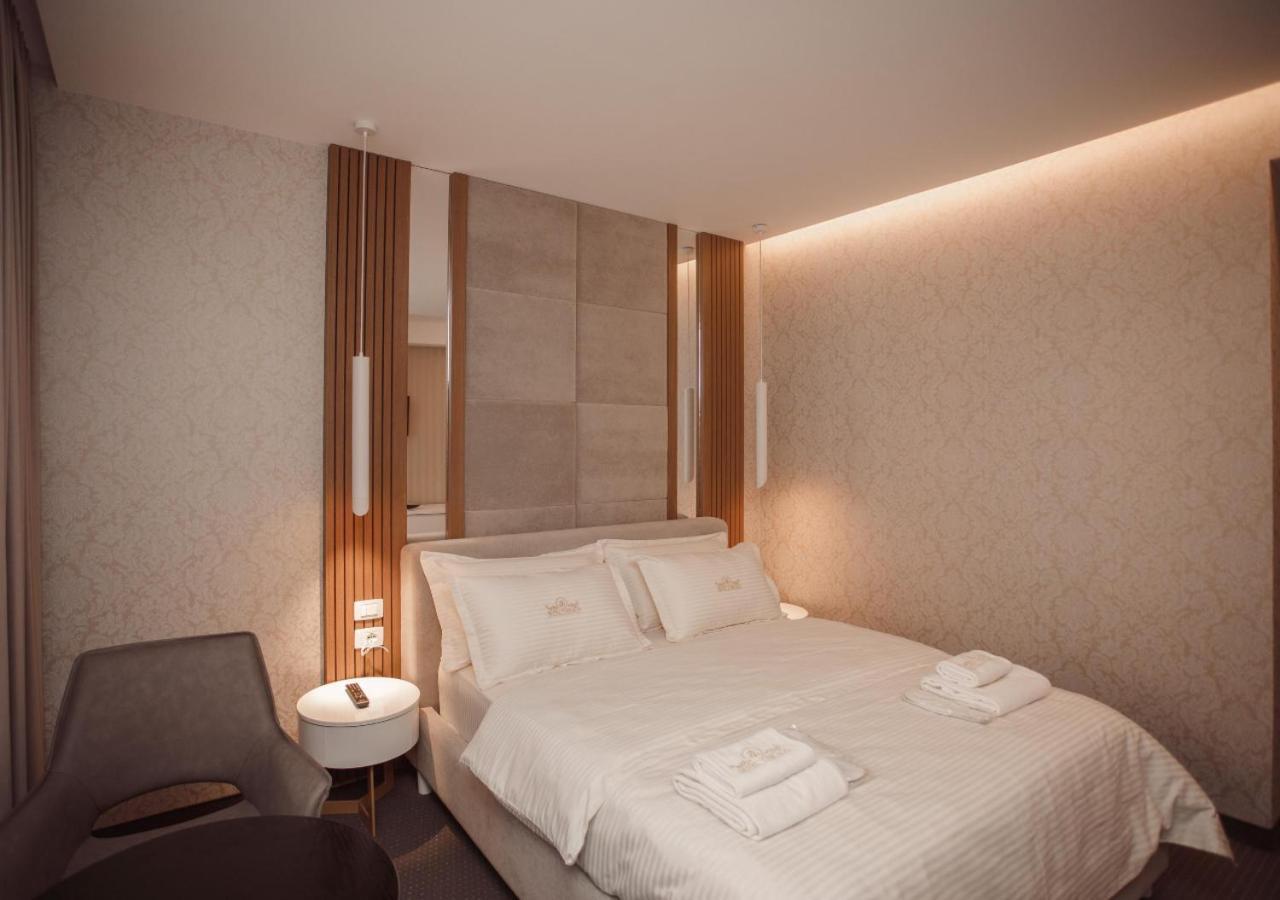 Hotel Chicago Σκόδρα Εξωτερικό φωτογραφία