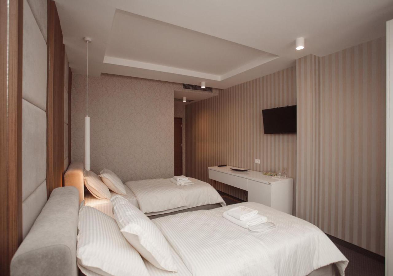 Hotel Chicago Σκόδρα Εξωτερικό φωτογραφία
