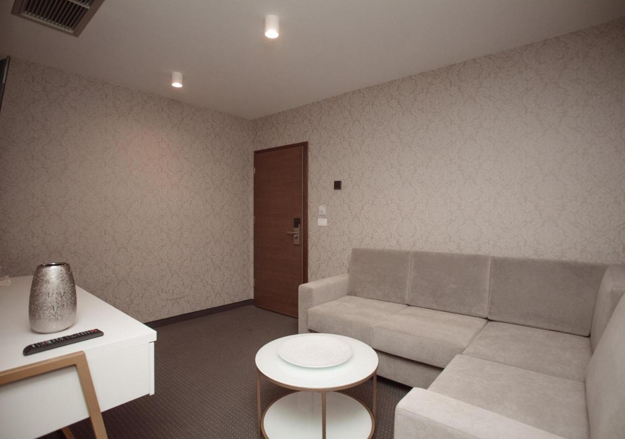 Hotel Chicago Σκόδρα Εξωτερικό φωτογραφία