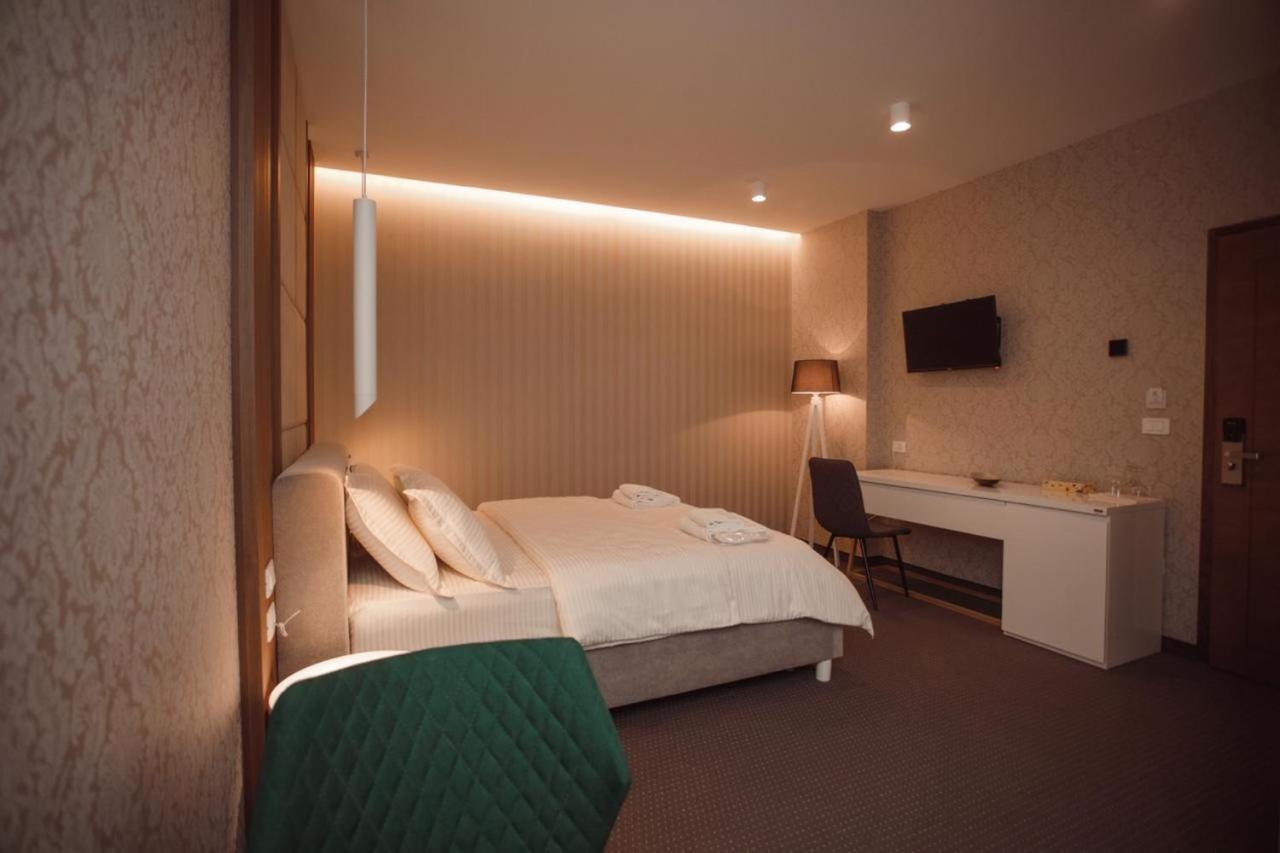 Hotel Chicago Σκόδρα Εξωτερικό φωτογραφία