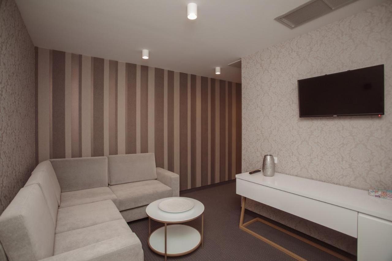 Hotel Chicago Σκόδρα Εξωτερικό φωτογραφία