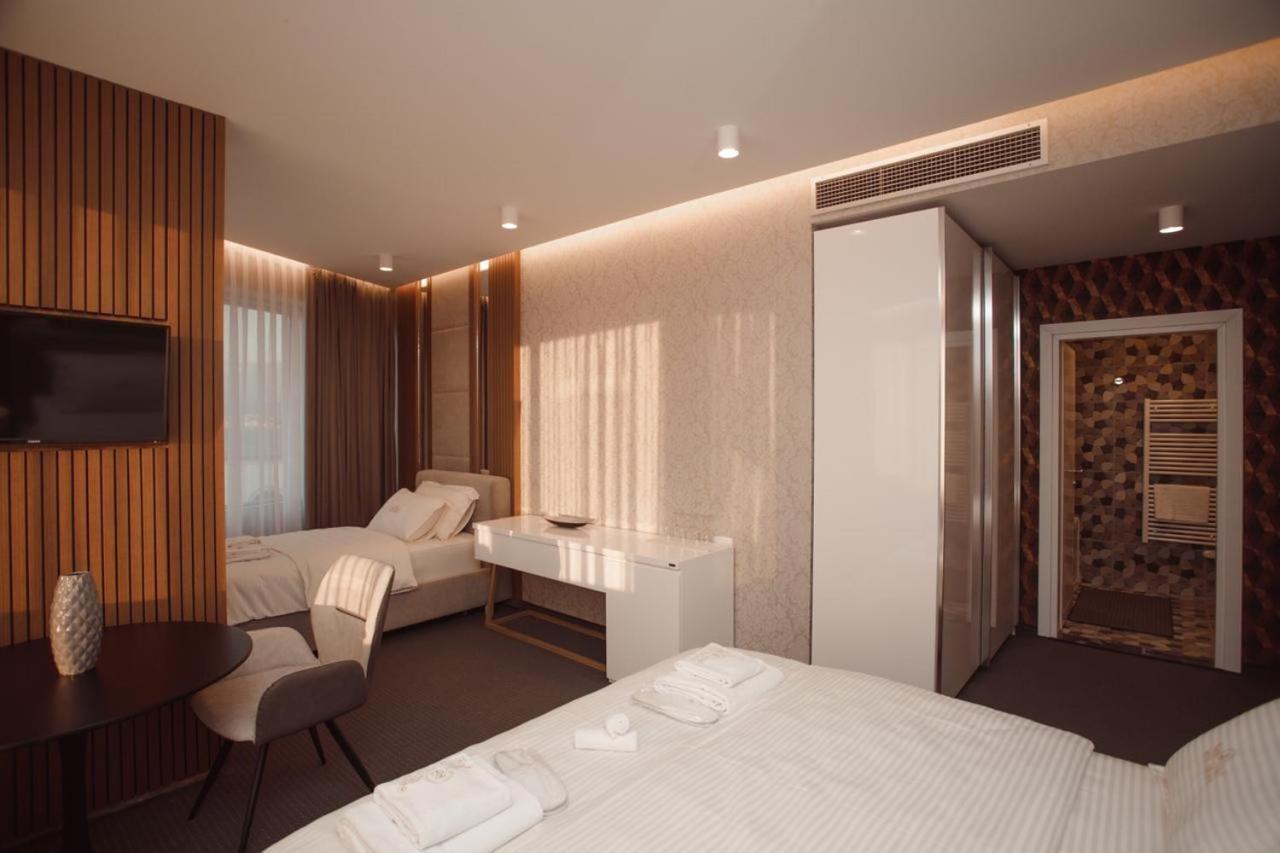 Hotel Chicago Σκόδρα Εξωτερικό φωτογραφία