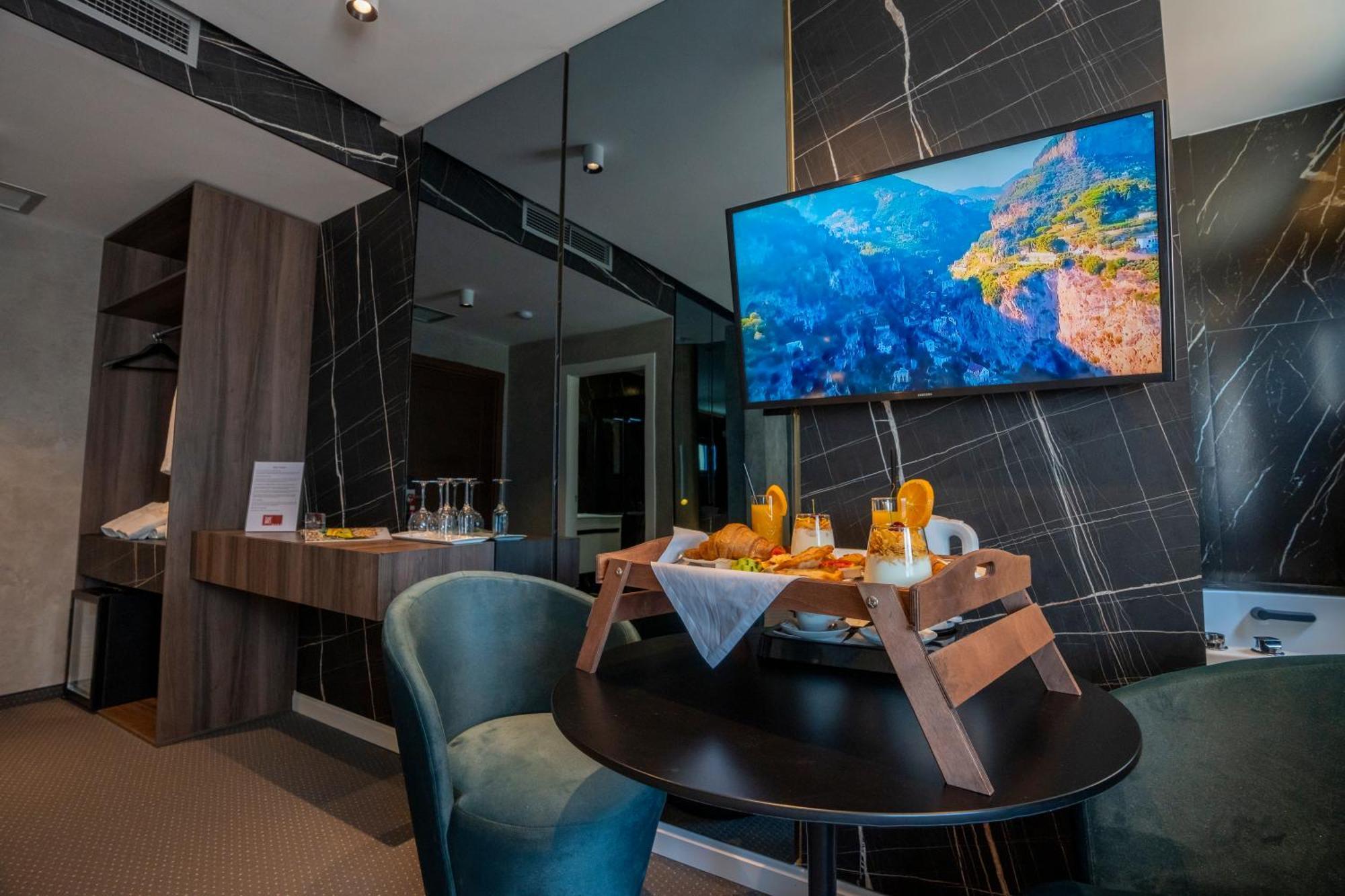 Hotel Chicago Σκόδρα Εξωτερικό φωτογραφία