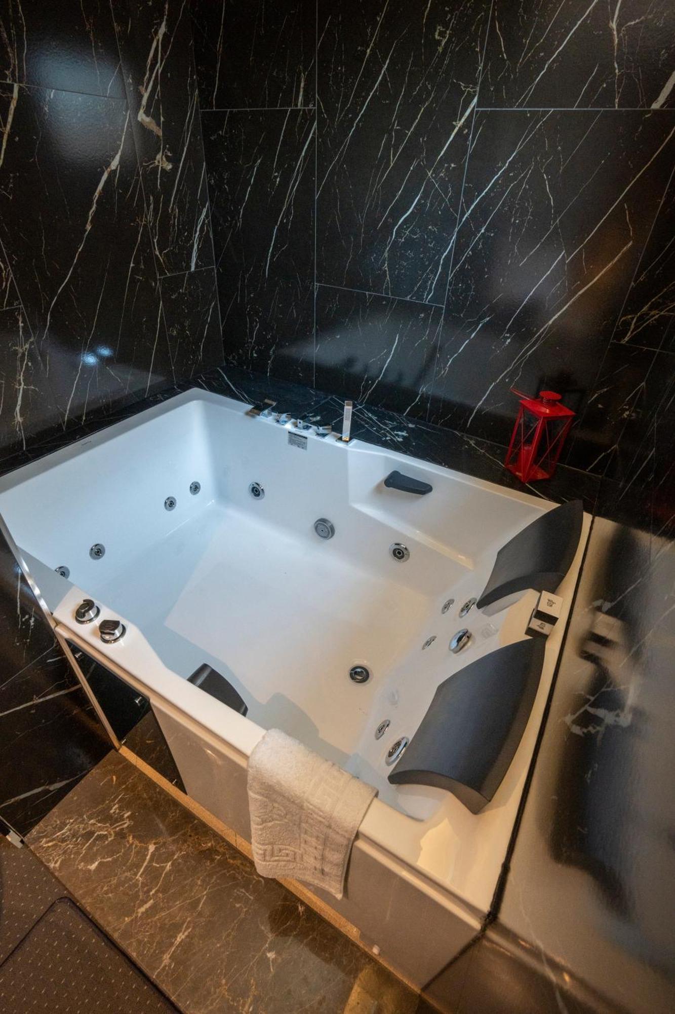 Hotel Chicago Σκόδρα Εξωτερικό φωτογραφία