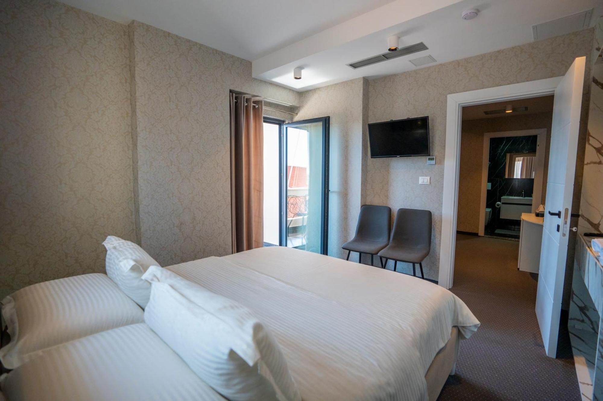 Hotel Chicago Σκόδρα Εξωτερικό φωτογραφία