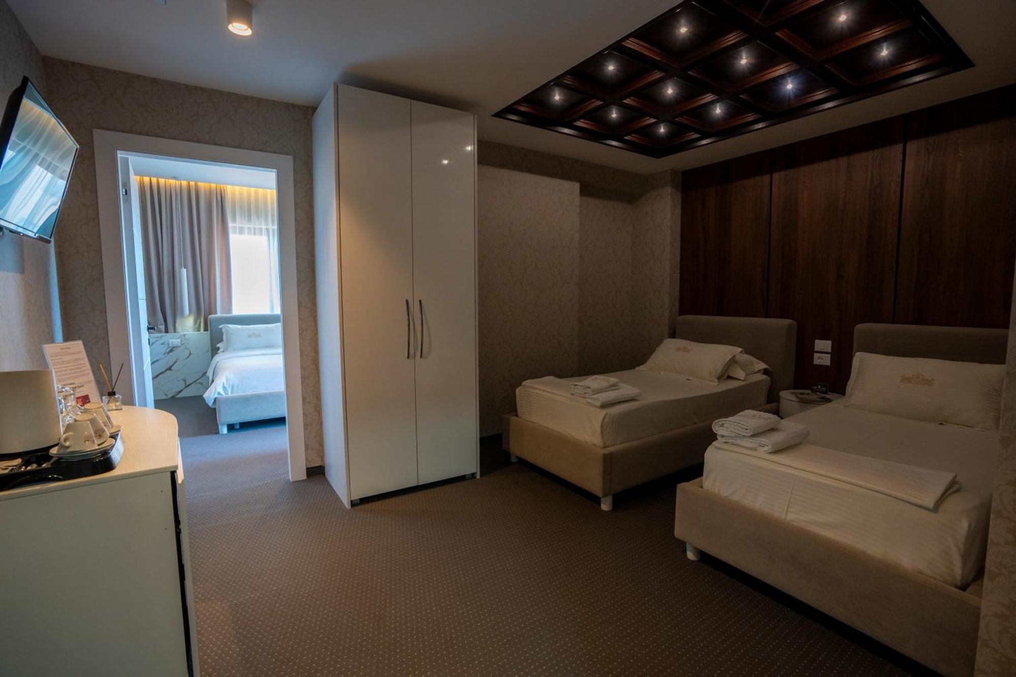 Hotel Chicago Σκόδρα Εξωτερικό φωτογραφία
