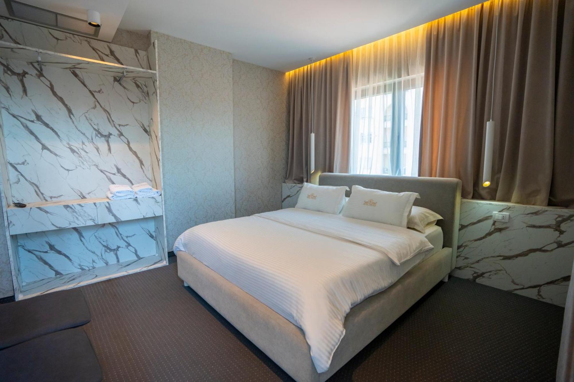 Hotel Chicago Σκόδρα Εξωτερικό φωτογραφία