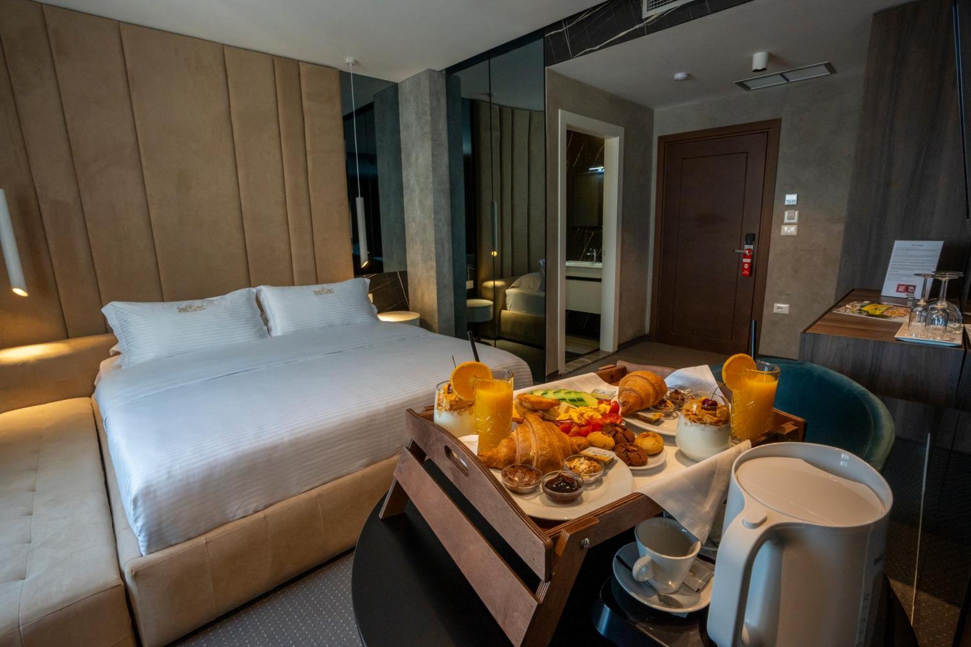 Hotel Chicago Σκόδρα Εξωτερικό φωτογραφία