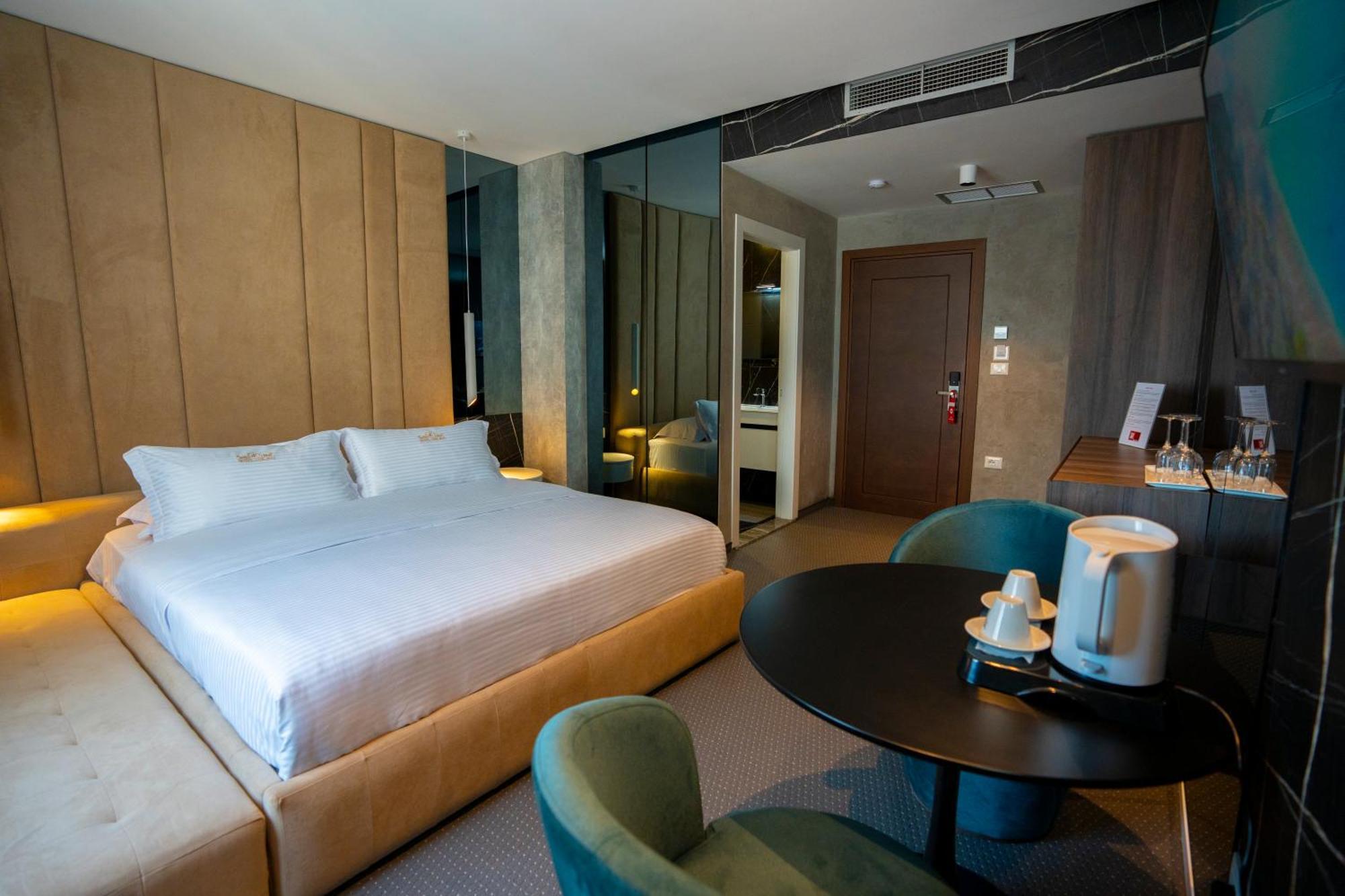 Hotel Chicago Σκόδρα Εξωτερικό φωτογραφία